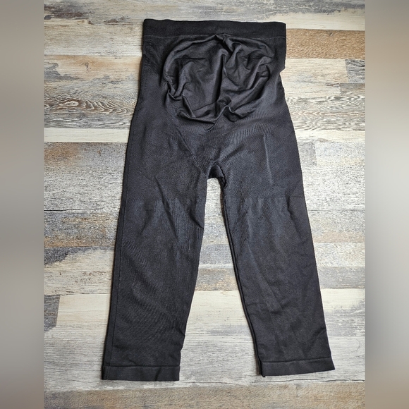 Blanqi Everyday Blank Capri Leggings Size Large - Picture 1 of 10